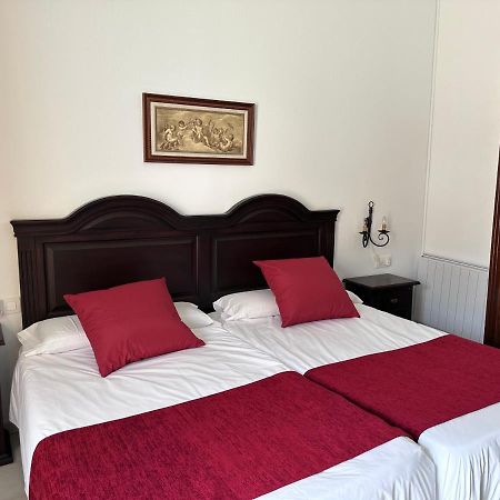 Ribera del Fresno Hotel Bodega El Moral מראה חיצוני תמונה