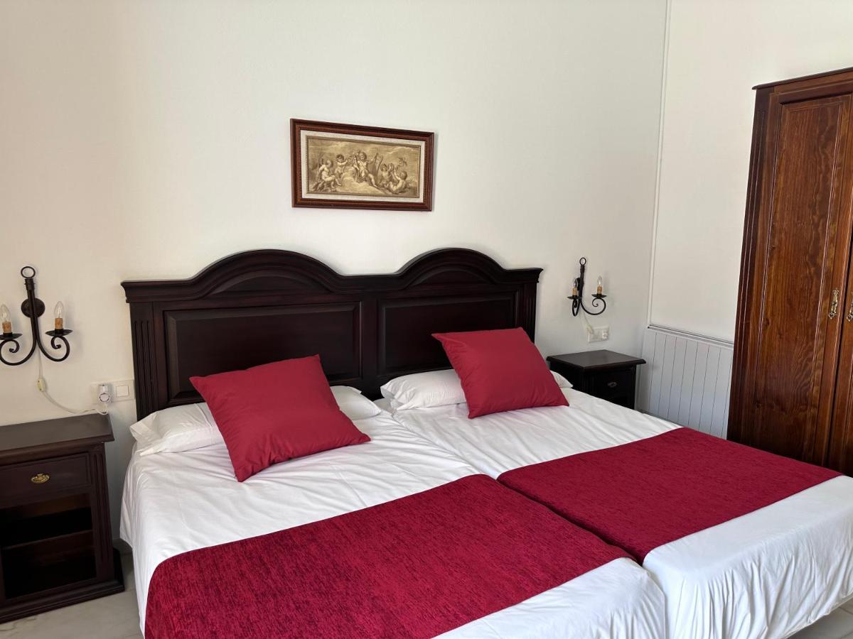 Ribera del Fresno Hotel Bodega El Moral מראה חיצוני תמונה