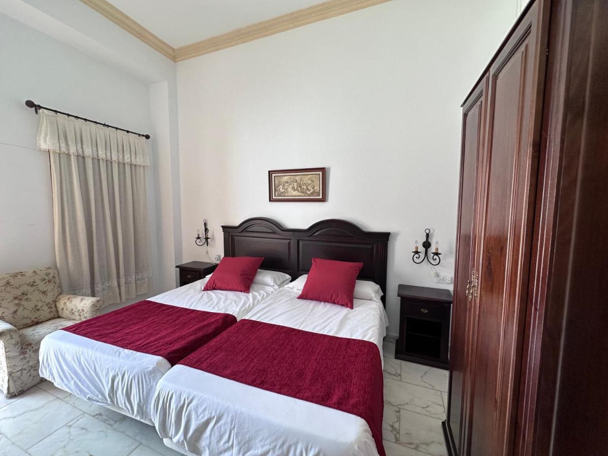 Ribera del Fresno Hotel Bodega El Moral מראה חיצוני תמונה