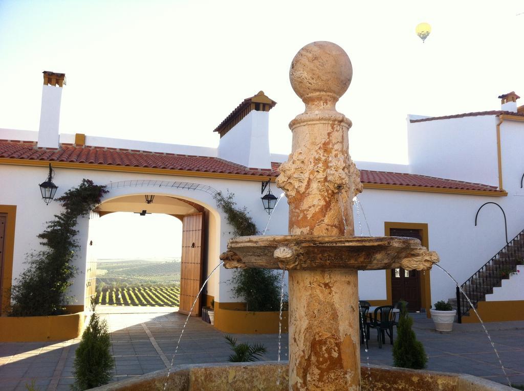 Ribera del Fresno Hotel Bodega El Moral מראה חיצוני תמונה