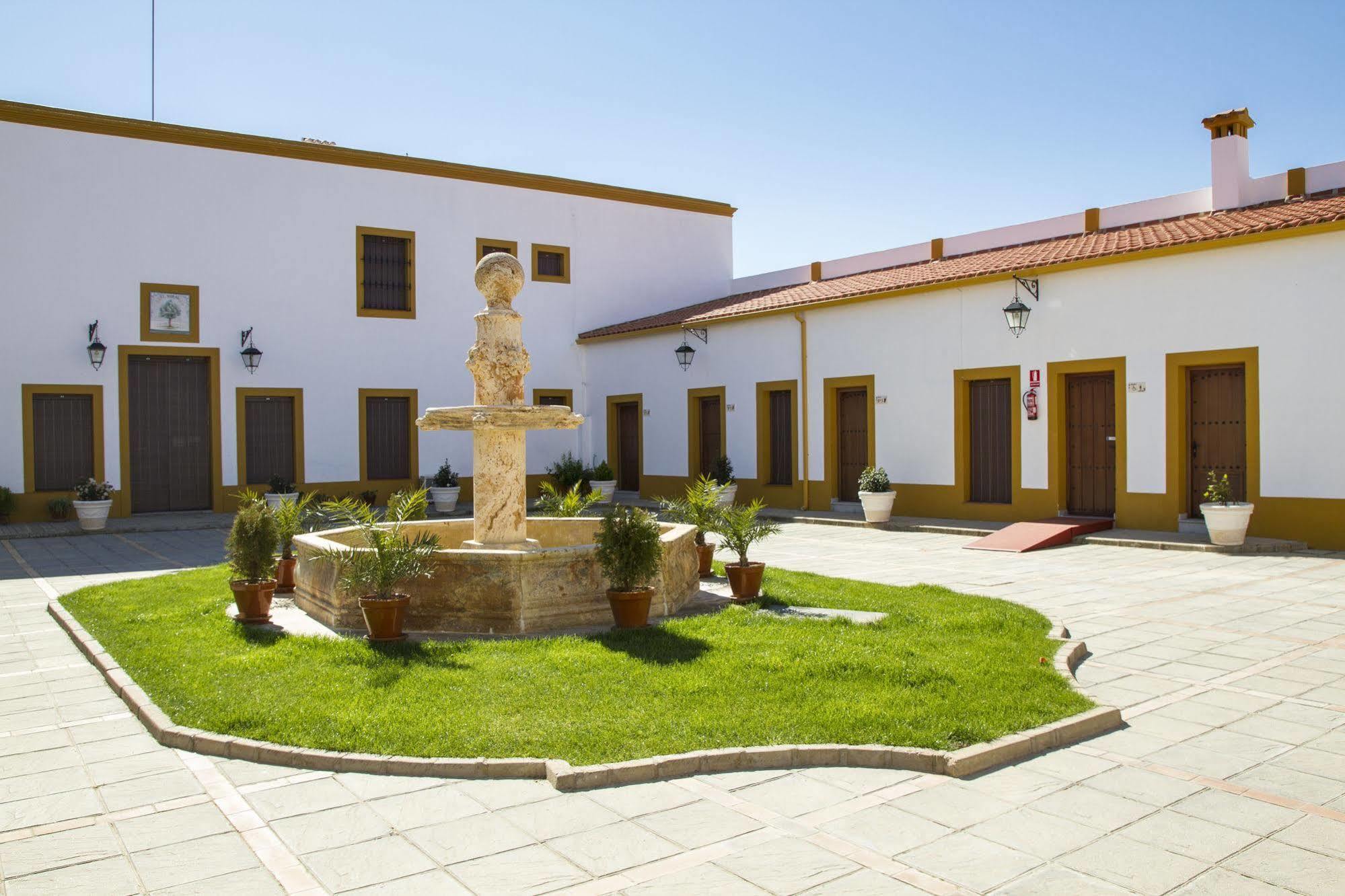 Ribera del Fresno Hotel Bodega El Moral מראה חיצוני תמונה