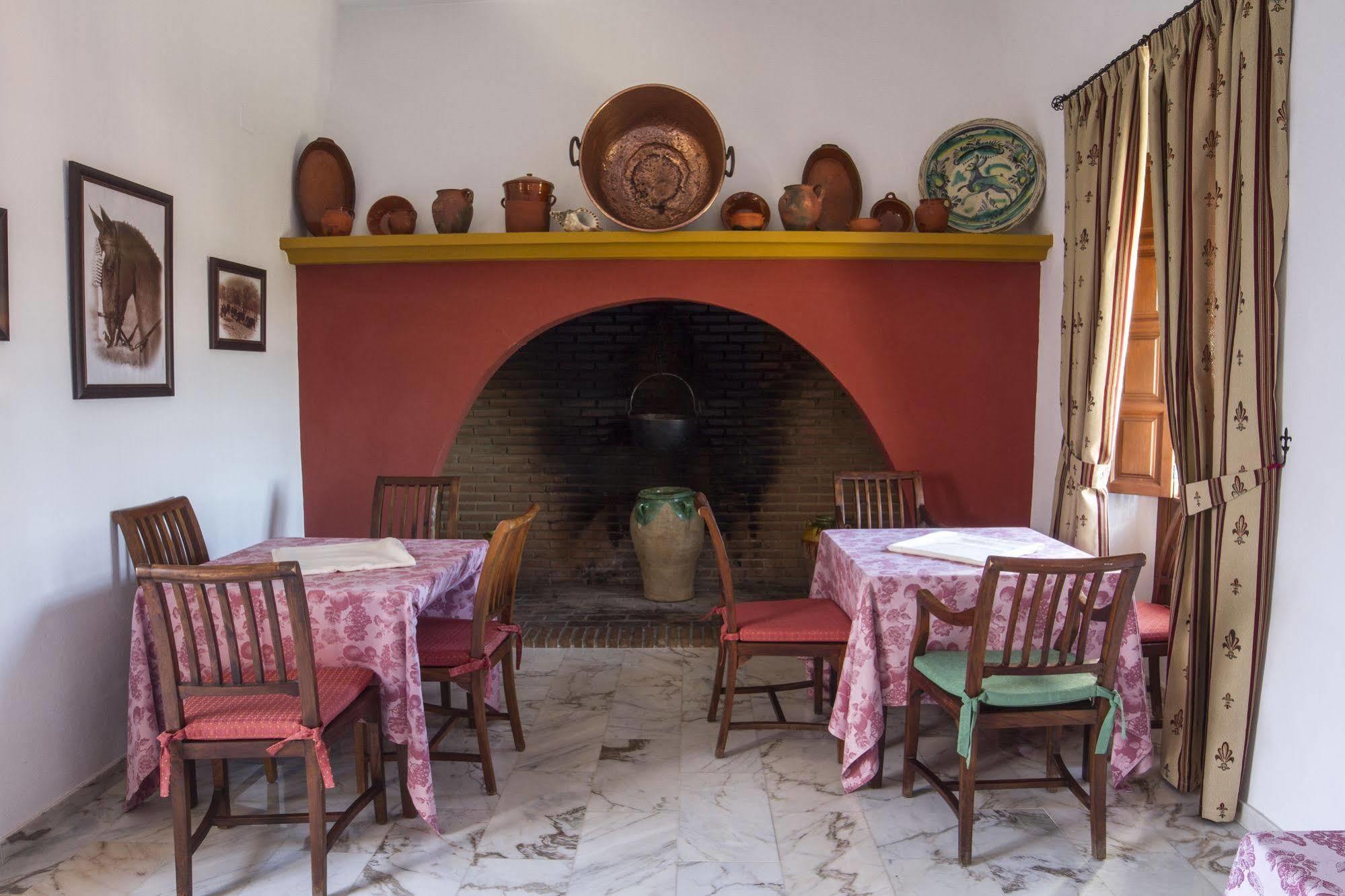 Ribera del Fresno Hotel Bodega El Moral מראה חיצוני תמונה